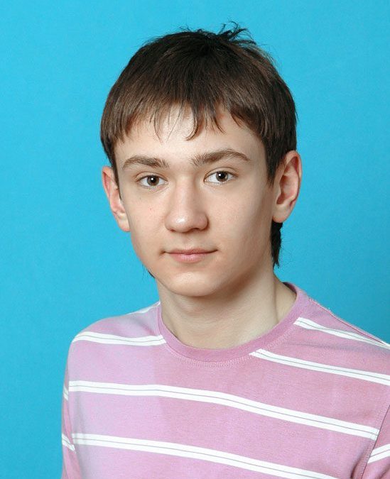 Николаев Виктор